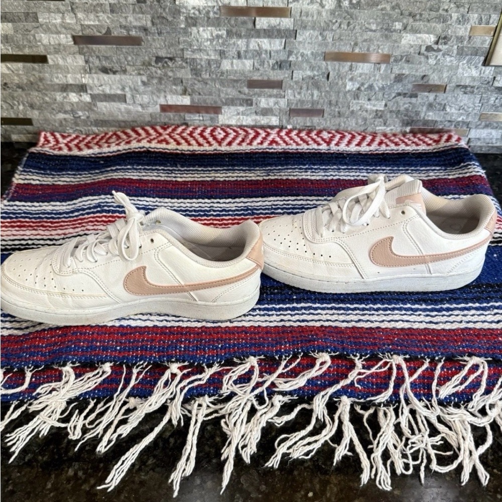 Nike Women's 8 Low Court Pale Pink Swoosh Leather Shoes